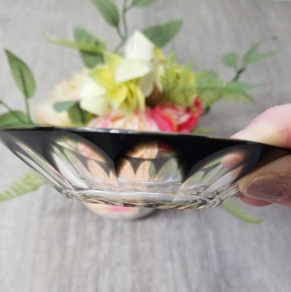 Beautiful Vintage Cut Glass Trinket dish - Picture 6 of 9